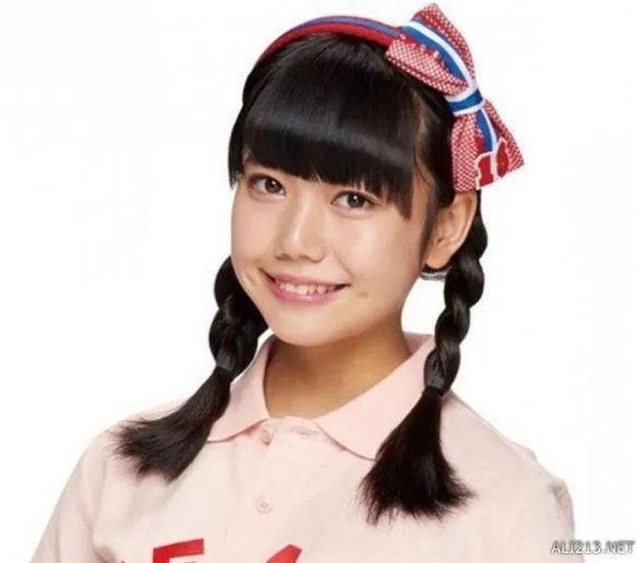 日本“一亿光年美少女”美少女出炉 这长相内心崩溃！