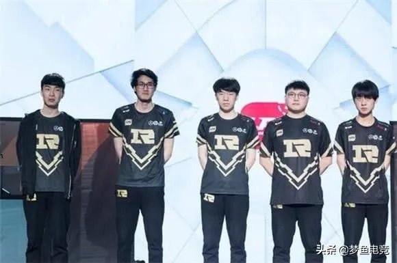 假如当年QG doinb和swift没有恩断义绝，UZI是不是可以夺得S赛冠军？