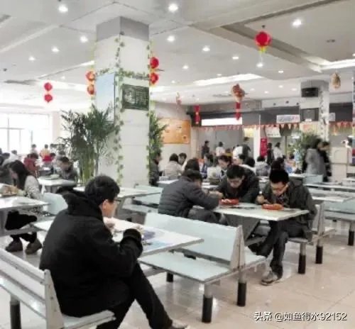 如何看待每日三餐全靠外卖，年轻姑娘血浆变成猪油色这一则新闻？