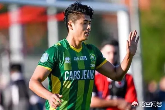 张玉宁入围荷甲50大U21新星,如何看待?