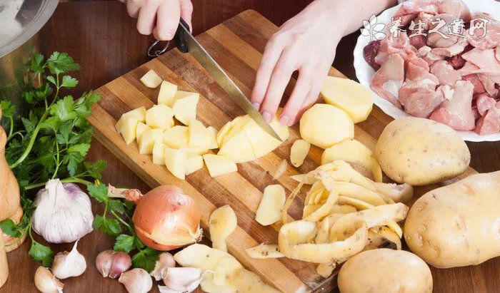 怎样才能让皮肤白里透红 21招快速达成