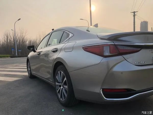 雷克萨斯ES提车外加10天体验总结，感觉太好了