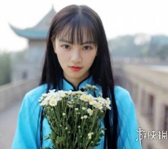 武大女神黄灿灿又整？打了两斤的苹果肌到底是什么鬼