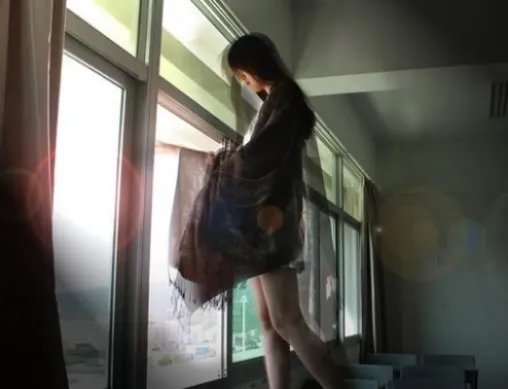 人死前1秒灵魂离体的那一瞬间：监控真是拍摄（图）