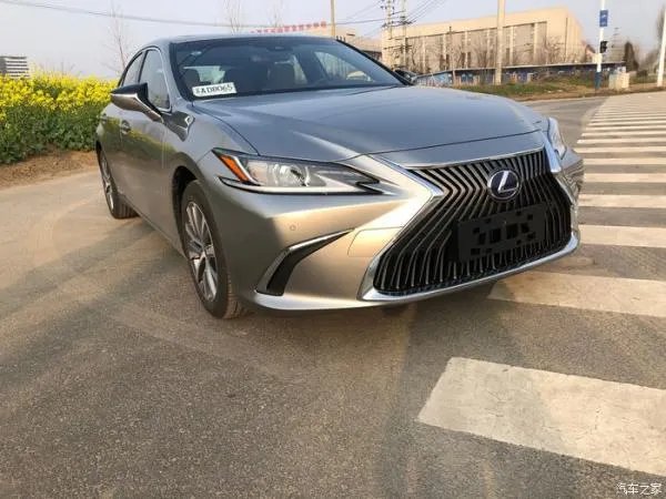 雷克萨斯ES提车外加10天体验总结，感觉太好了