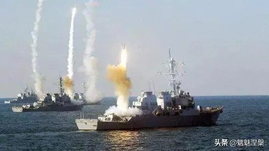 俄防长下令从俄乌边境撤军却留装备,认怂,还是普京也玩空城计?