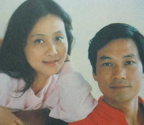 黄梅莹和金鑫离婚是真的吗 揭秘姐弟恋婚姻33年真实内幕