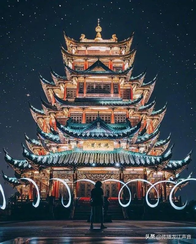 李小璐贾乃亮被拍到离婚后首次合体,你怎么看?