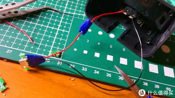 键盘鼠标外设 篇四十四:雷蛇Naga那伽梵蛇无极幻彩版底座拆解与便携化改造分享