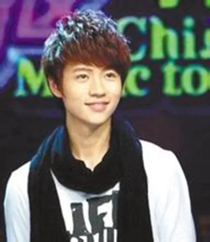 曝魏晨照片大全 曝光陷入整容门事件真相