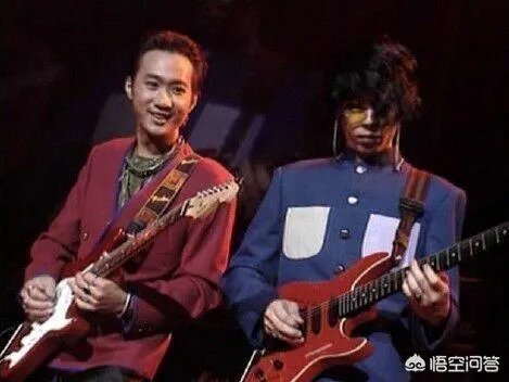 学Beyond的歌，需要使用什么吉他。电吉他首选还是木吉他也可以？