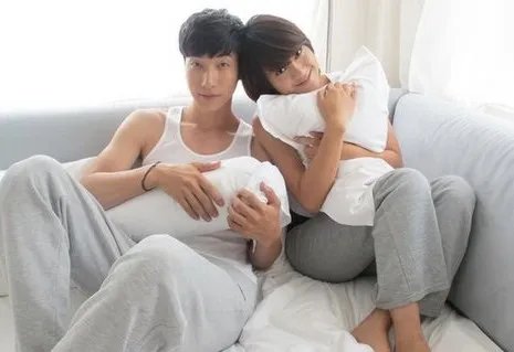 张亮老婆窦静照片曝光  张亮寇静情史曝光