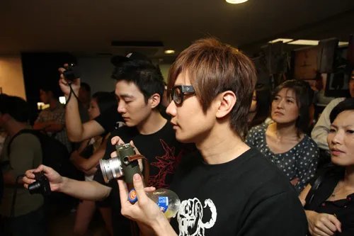 林俊杰发型图片