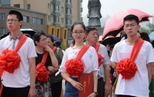 2021年河南省高考状元来自哪些中学？