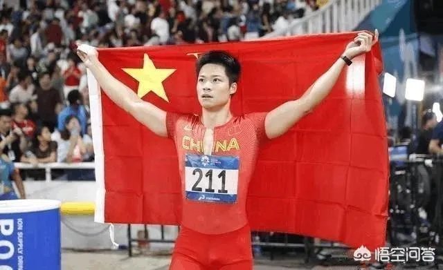 2018田径洲际杯百米大战,苏炳添一直领先,但怎样在最后一瞬被反超0.02秒?