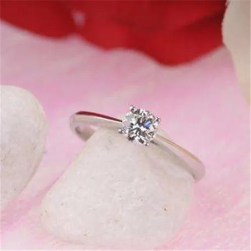 12克拉钻戒多少钱  12克拉钻戒有多大