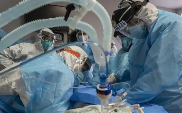 你如何看待日本变异新冠病毒迅猛蔓延这件事?