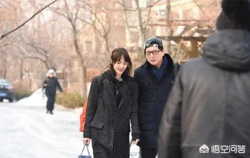 如何评价郑爽爸爸见义勇为火场救人的行为?