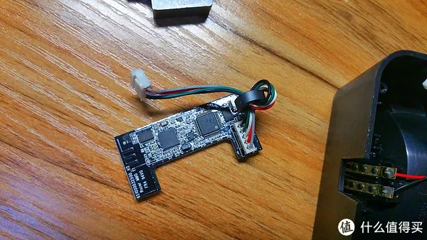 键盘鼠标外设 篇四十四:雷蛇Naga那伽梵蛇无极幻彩版底座拆解与便携化改造分享