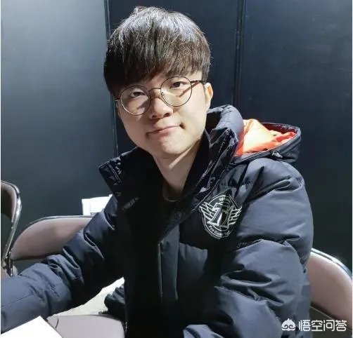 SKT新阵容确认,网友表示“这谁顶得住啊”,你怎么看?