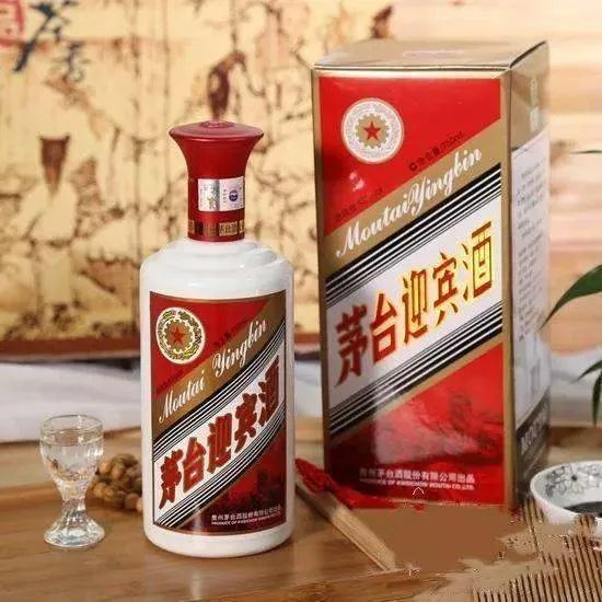 茅台镇假年份酒年份随意标，怎样辨别真假茅台酒？