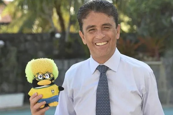 巴西足球史上十大前锋,卡卡与内马尔谁的成就和地位更高？