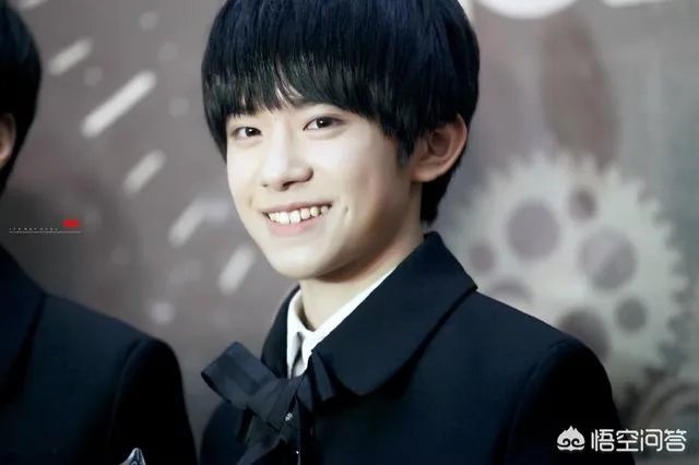 易烊千玺参加格莱美颁奖盛典，作为队长的王俊凯和主唱之一的王源为什么不参加？