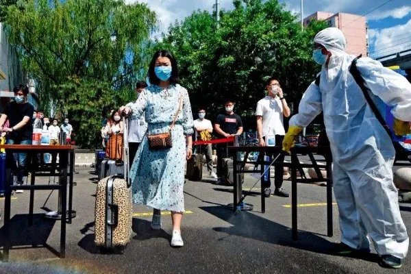 确诊夫妻没去疫区在公厕被传染具体是怎么回事？