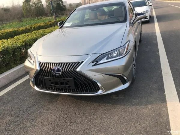 雷克萨斯ES提车外加10天体验总结，感觉太好了