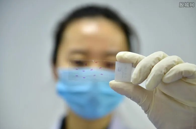 上海同一小区一天测出13个假阳性 官方回应来了