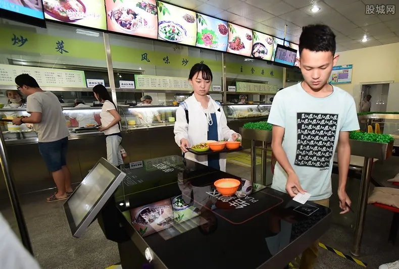 北京学校食堂不得制售冷食生食 食品安全大检查将启动