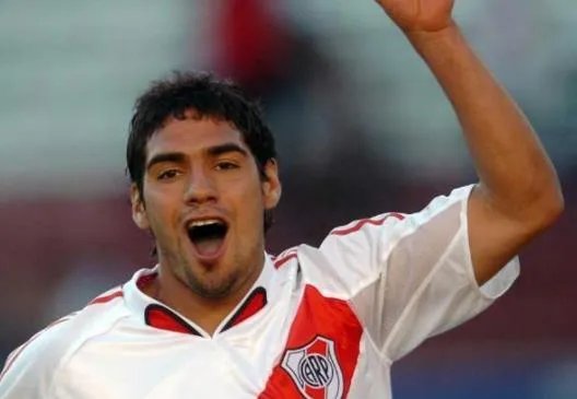 法尔考离开摩纳哥:法尔考的励志人生,天堂到地狱