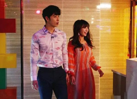 黎明夫妇图片恩爱十足 柳岩大笑被灿盛公主抱