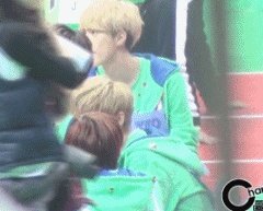 球吴世勋快本可爱颂的动图、还有他其他的动图+图片都可以 要萌啊