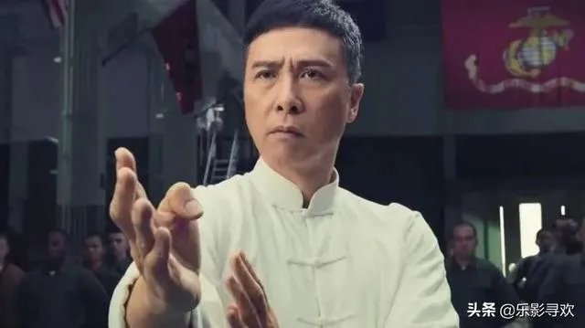 李小龙去美国的时候叶问多少岁?