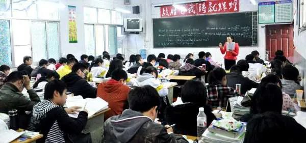 24岁抗洪牺牲消防员赵丹被评烈士,其家人有什么待遇?