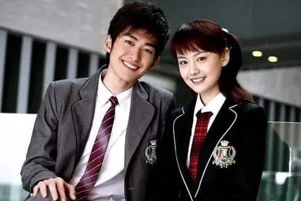 张翰郑爽疑似旧情复燃，对此你怎么看？