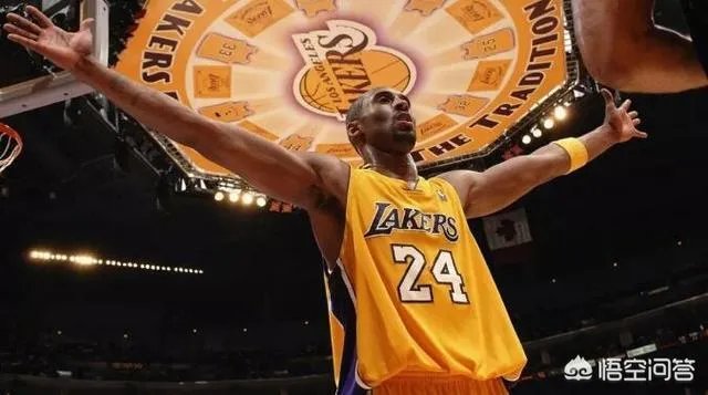 今天是科比球衣退役一周年，你们想他吗？
