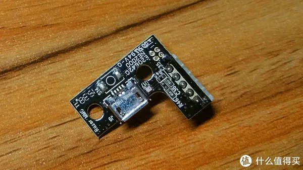 键盘鼠标外设 篇四十四:雷蛇Naga那伽梵蛇无极幻彩版底座拆解与便携化改造分享