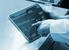 谁更“通透”？5款月抛型隐形眼镜对比评测