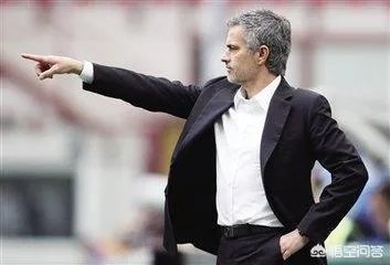 曼联官宣：穆里尼奥正式下课！为什么穆里尼奥带队第三年总被解雇？是自身原因吗？