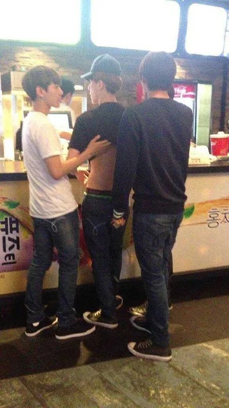 球吴世勋快本可爱颂的动图、还有他其他的动图+图片都可以 要萌啊