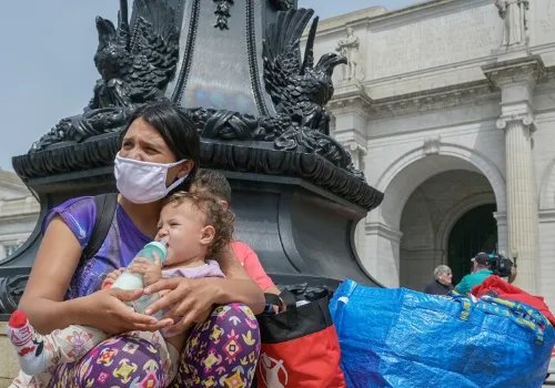 因移民涌入，华盛顿进入公共卫生紧急状态！这些移民从哪来的？