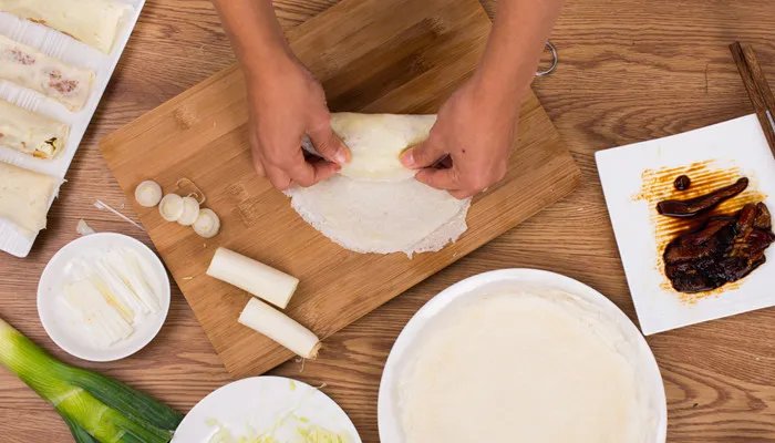 春饼的配菜有哪些 春饼配菜都有哪些