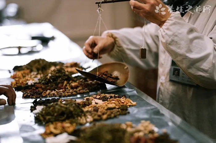 茶叶选购的基本技巧是什么