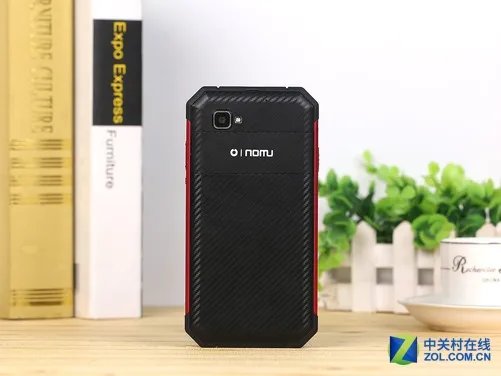 不怕水不怕摔的手机是什么?京东告诉你猜对没