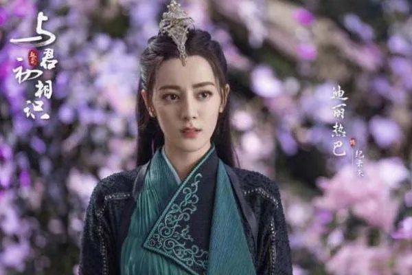 与君初相识电视剧在哪里播呢？与君初相识电视剧原著小说是什么？