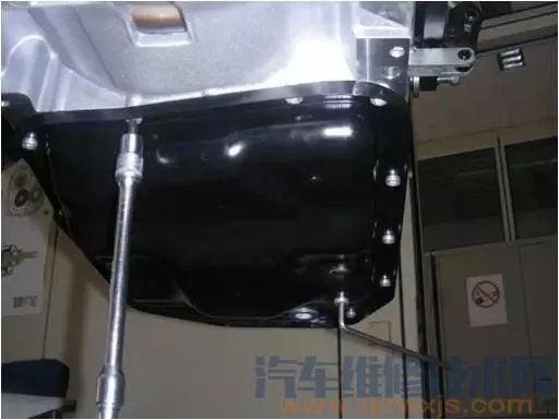 自动变速箱阀体总成拆卸与安装（教程图解）