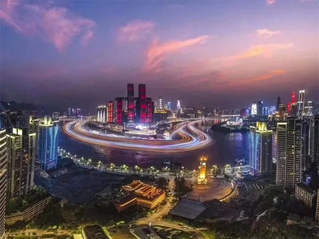 最近刚来重庆发展，有哪些本土开发商的房子值得购买呀？