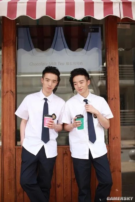 北大最帅双胞胎走红 细数这些年的校花校草